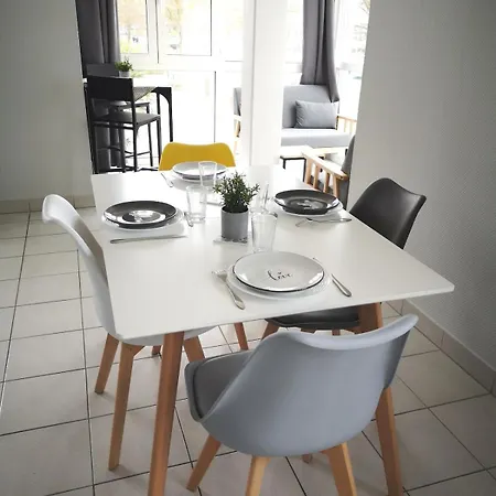 Tres Bel Avec Vue D'exception & Parking Apartament